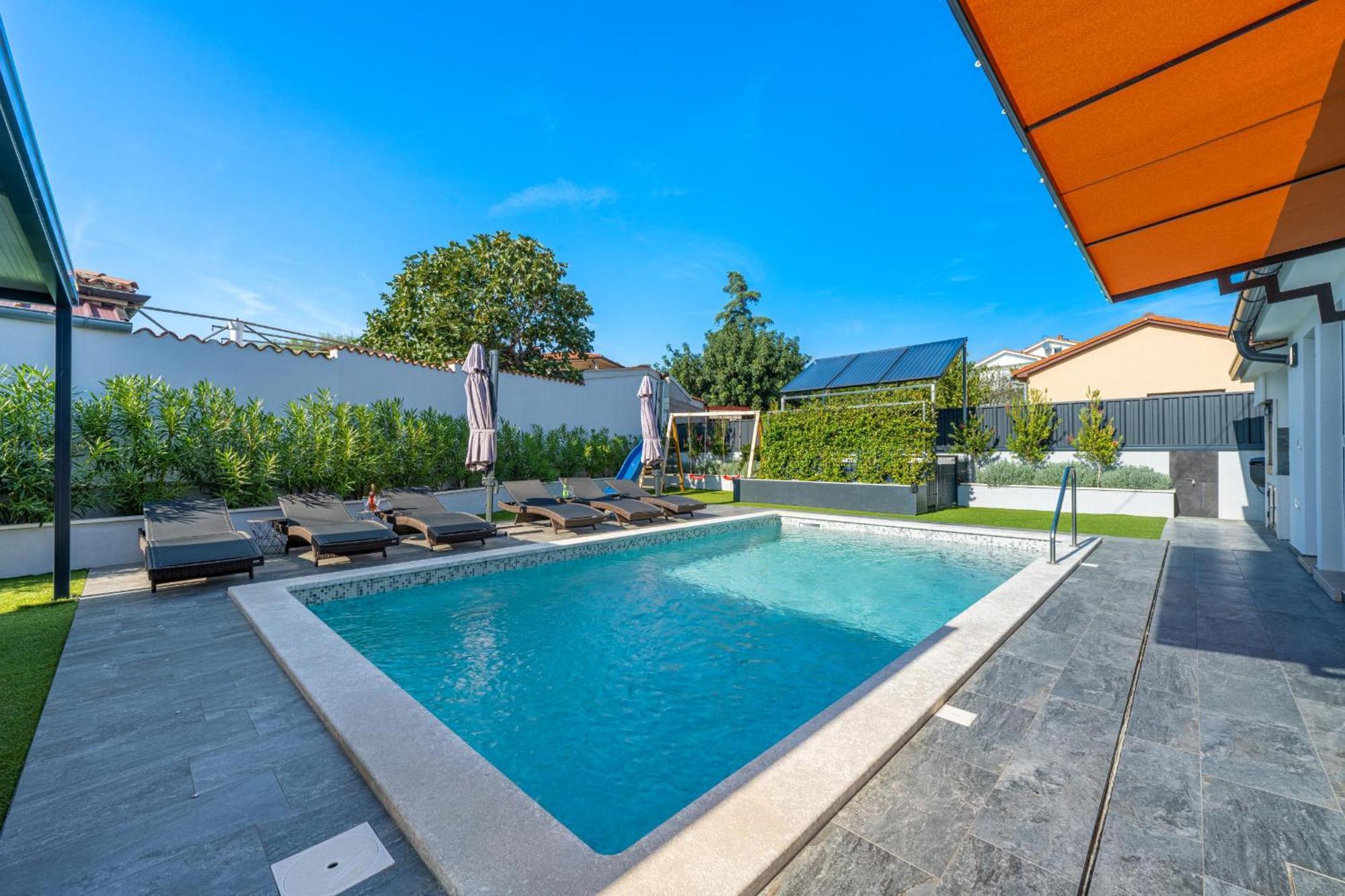 Villa Paradise Medulin Exteriör bild